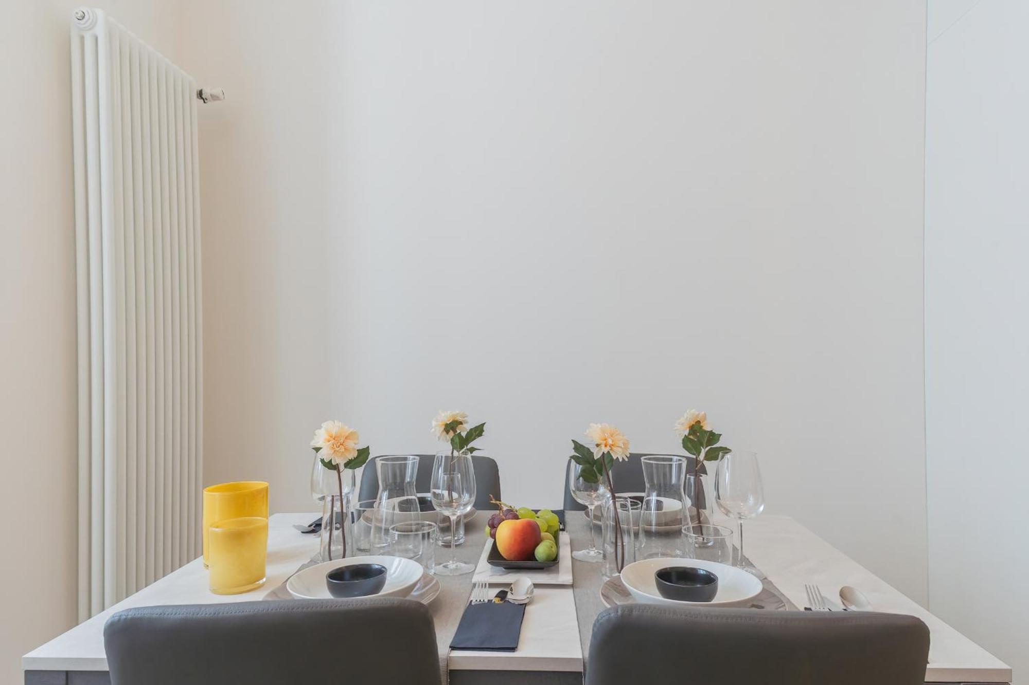 Manaraquattro - Apartament In Como Near The Center With Free Parking - Lake 코모 외부 사진