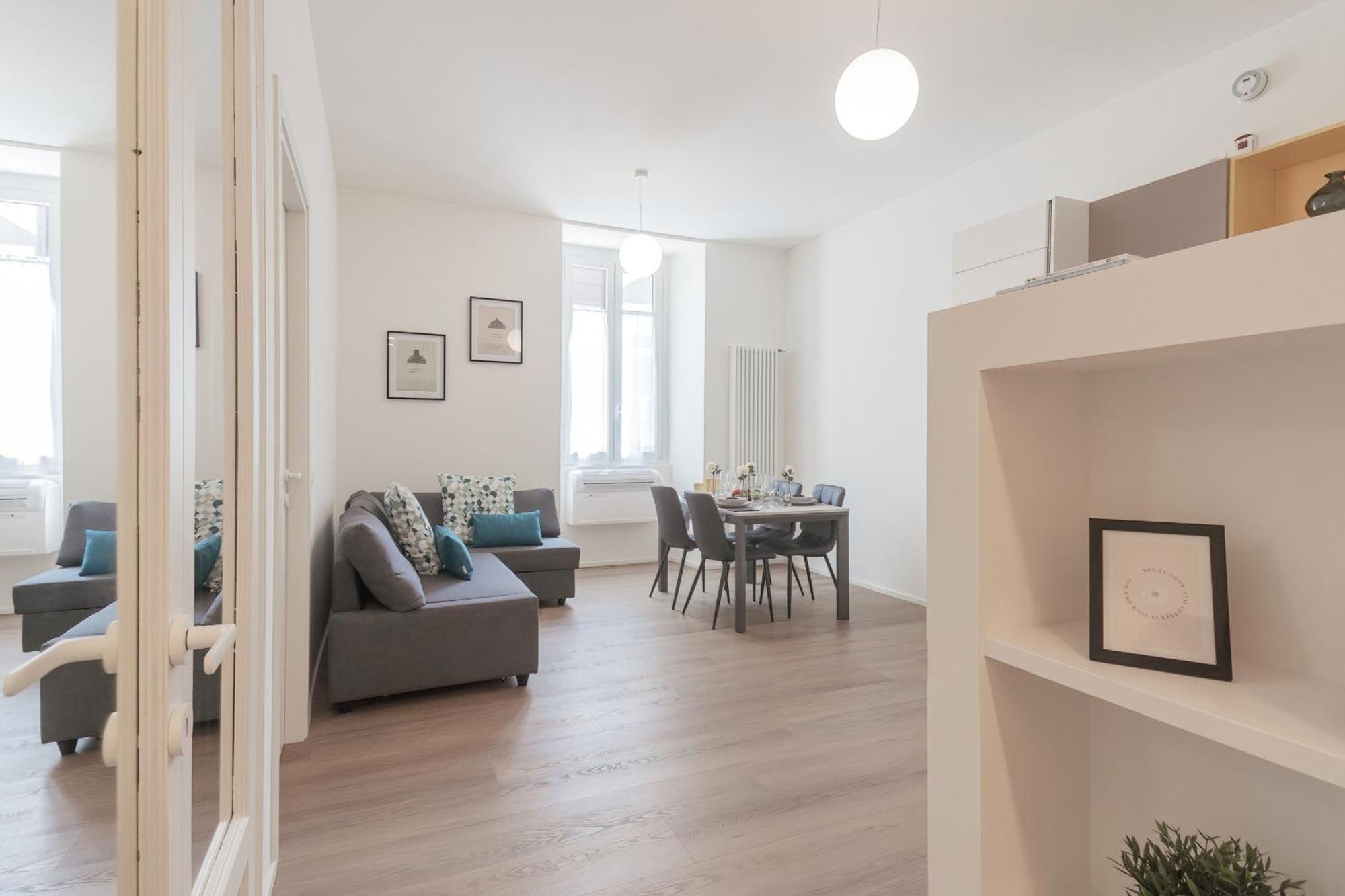 Manaraquattro - Apartament In Como Near The Center With Free Parking - Lake 코모 외부 사진